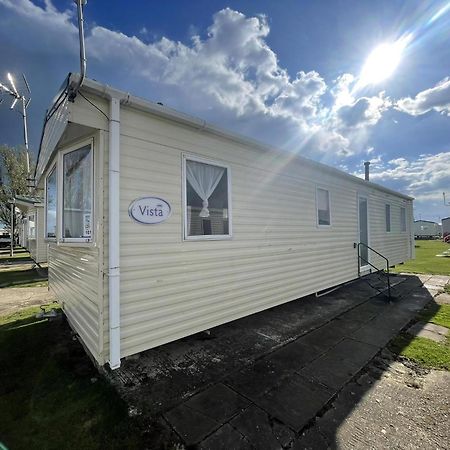 Lovely 8 Berth Caravan At St Osyth Beach Holiday Park Ref 28101G 滨海克拉克顿 外观 照片
