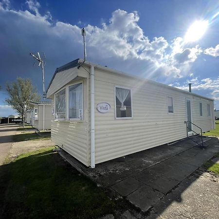 Lovely 8 Berth Caravan At St Osyth Beach Holiday Park Ref 28101G 滨海克拉克顿 外观 照片