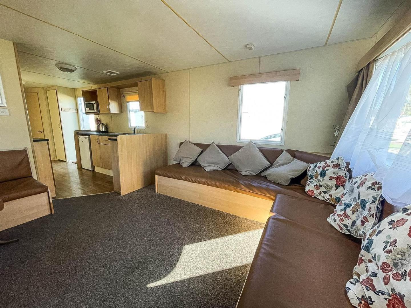 Lovely 8 Berth Caravan At St Osyth Beach Holiday Park Ref 28101G 滨海克拉克顿 外观 照片